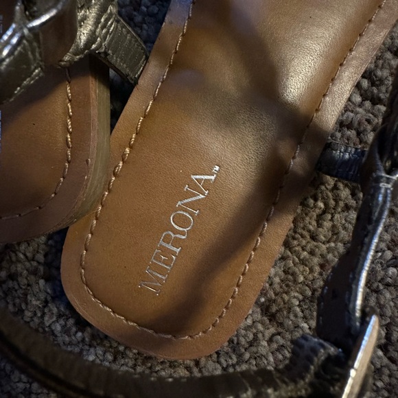 Target Sandals - Picture 6 of 7